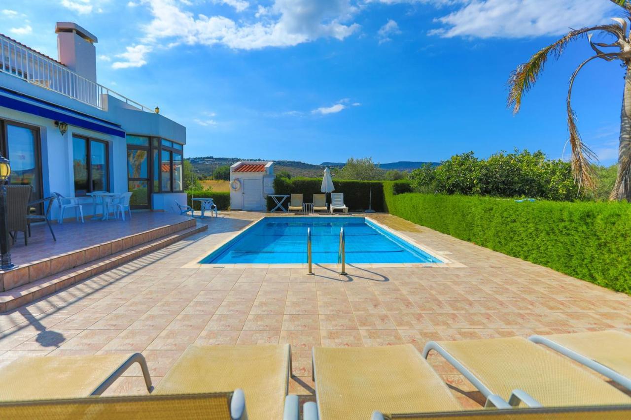 Villa Stavriella Lachi Exterior photo